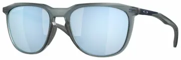 Солнцезащитные очки Oakley, черный