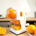 Соковыжималка пресс пластиковая для цитрусовых , для фрукт белый BM