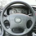 Накладка из натуральной кожи Кожа рулит на руль Hyundai Elantra III (2000-2010), Avante III (2000-2006), Tucson I (2004-2010), Kia Sportage II Рест (2008-2010), черная, для руля без штатной накладки