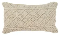 Чехол на подушку Tkano макраме светло-бежевого цвета из коллекции Ethnic, 35х60 см (TK21-CC0015)
