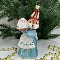 Irena-Co елочная игрушка, стекло Зайчиха с тортом-1 (Символ года 2023) 13х7х6,5 см