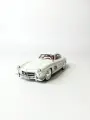 Модель автомобиля Мерседес 300 SL ретро-коллекционная металлическая игрушка масштаб 1:24 слоновая кость