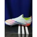 Для футбола ADIDAS PREDATOR Размер 42 ( длина по стельке 27 см ) бутсы футбольные , с резиной для закрутки мяча Цветные