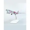 Модель самолёта Boeing 777-300 Qatar - 20 см.