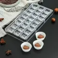 Форма для шоколада и конфет Ягодный лист, 27,5x17,5x2,5 см, 24 ячейки, ячейка 2,7x2,5x1,2 см