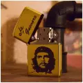 Бензиновая зажигалка. Пустой. Че Гевара и кулак Кубинской революции