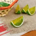 Муляж Долька лайма 5х2,5х2,3 см, зелёный 2541837