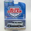 Машинка 1/64 Greenlight Car model 1987 Chevrolet Suburban K20 Custom Deluxe varnish