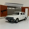 Гараж с распашными воротами и металлическая машинка модель Москвич-2140sl (инерция, 2 откр. двери и багажник) - белый