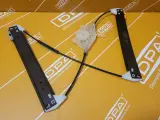 Стеклоподъемник задний правый без мотора VW Touareg 2003-2010 (ОЕ: 7L0839462A/7L0839462B/7L0839462C/7L0839462D)