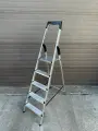 Стремянка алюминиевая с полочкой для инструмента Sarayli 5 ступеней (рабочая высота 3.0м)