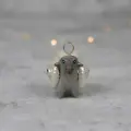 Елочная игрушка /символ года/ сувенир  Козлик рожки ракушки серый. Фарфоровая мануфактура. Фарфор