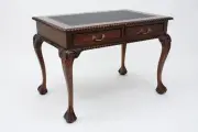 Стол письменный в стиле Chippendale от DOMKORLEONE, красное дерево (mahogany wood), цвет орех NAA (светло-коричневый)