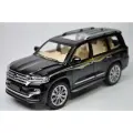 Машина металлическая CHE ZHI 1:18 TOYOTA LAND CRUISER LC300 CZ805/черная 8+