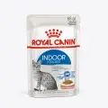 Влажный корм Royal Canin Indoor Sterilised пауч для домашних кошек (кусочки в соусе) Птица, 85 г х 28 шт.
