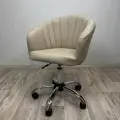 Стул мастера на колесиках, велюр бежевый