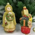 Irena-Co Набор елочных игрушек, стекло Девочка с венком - 14х7,5х6, Гора подарков - 12,5х6х5,5