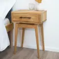 Тумба прикроватная Zolo из массива дуба. Высота 55 см. Парящий корпус 30х39 см.