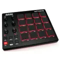AKAI PRO MPD218 Модель с 16 подсвеченными пэдами, цвет черный