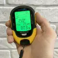 GPS возвращатель на 9 точек, цифровой альтиметр, электронный компас с 16 азимутами Altimetr SUNROAD FR510 (многофункциональный прибор для грибника, охотника, туристов, рыбалки)