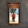 Интерьерное зеркало DOMKORLEONE в резной раме из красного дерева (mahogany wood), цвет орех NAA (светло-коричневый)