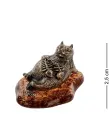 Фигурка Кот с рыбой (латунь, янтарь) A2037171 Народные промыслы, бронзовый