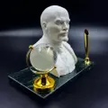 Уральский сувенир Настольная подставка под ручку Бюст Ленина из змеевика и мрамолита