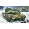 35A060 Amusing Hobby Танк Т-80У (с полным интерьером) 1/35