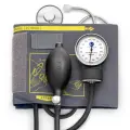 Тонометр механический LD-61 манжета 25-40см стетоскоп в комплекте