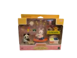 Набор Sylvanian Families Детская игровая комната, для кроликов и панд, пластик, 2 фигурки