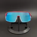 Солнцезащитные очки Oakley