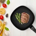 Сковорода квадратная глубокая Yes 28х28см индукция