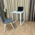 Игровой стол лофт 60*60 см. Столешница Белая 22 мм. Белые ножки