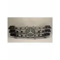Решетка радиатора с эмблемой на автомобиль Mercedes-Benz M-Class ML W164