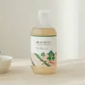 Успокаивающий тонер с экстрактом полыни Round Lab Mugwort Calming Toner 300 мл